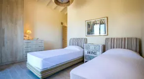 Orion Luxury Villa - Image 4