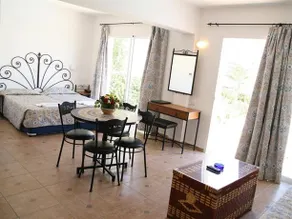Latchi Studio Apartment - Image 4