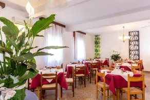 Hotel Saturno - Image 2