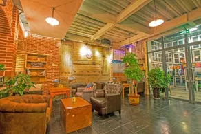 Hostel Marina Qingdao - Image 2