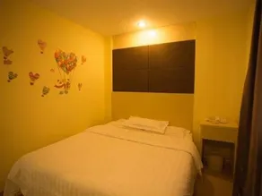 Hanting Express Kunshan Bailu Middle Road - Image 3