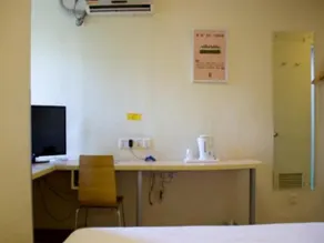 7 Days Inn Guangzhou - Airport Road Civil Aviation College Branch - Image 4