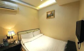 Golden Wave Hotel - Image 4