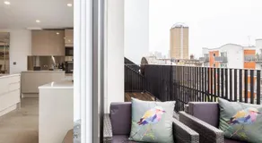 Premier Penthouse Apartment - Image 4