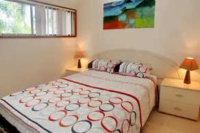 LUXURY Sandy Beachfront Townhouse The Moorings - Image 5