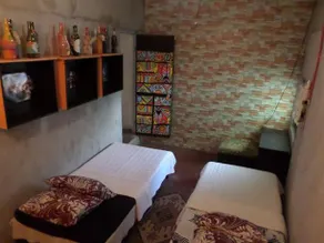 Make My Trip Travel Guest Room - Image 2