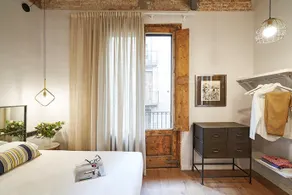 AinB Gothic Cathedral Apartments - Image 5