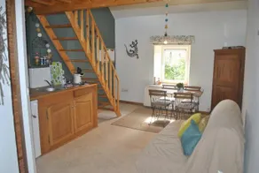 Celinie's Guest House - Image 4