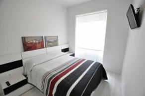 Picasso - Local Rentss - Image 4