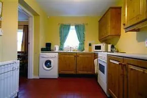 Araboy Cottage Bushmills - Image 3