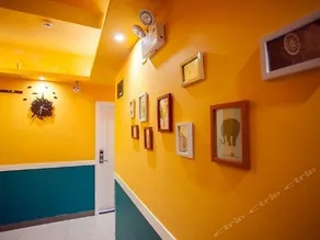 ELYSEE THEMED INN - Image 2