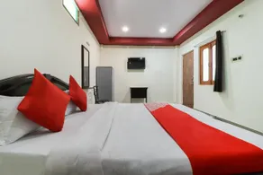 Hotel Shiv Ganga by OYO Rooms - Image 4
