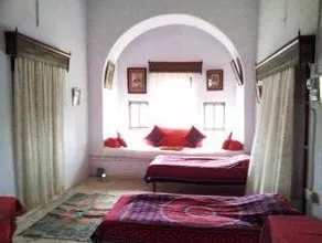 Rawla Bathera Homestay - Image 1