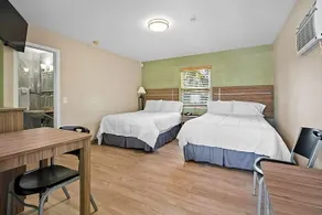 Tamiami Motel - Image 5