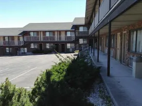 Thunderbird Motor Inn - Image 2
