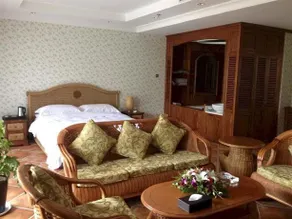 Meiguojun Hot Spring Hotel - Image 3