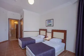 K HOUSE HOTEL - Image 2