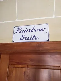 Kings Lodge - Image 2
