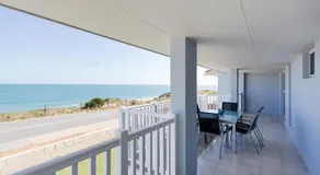 Blue Bay Beach Stay - Mandurah - Image 4
