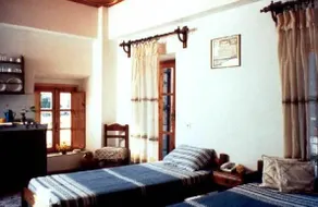 To Kastro - Image 5