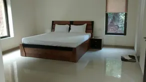 Hill View Street Villa - Image 3