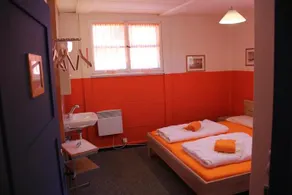 Downtown Lodge (Hostel) - Image 5