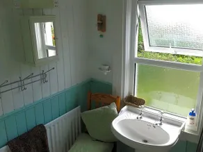 Whitehead Bed and Breakfast - Image 3