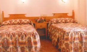 Cuatro Esquinas - Image 3