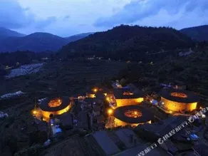 Tulou Viewing Platform Inn - Image 3
