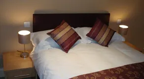 Houston Inn - Image 3