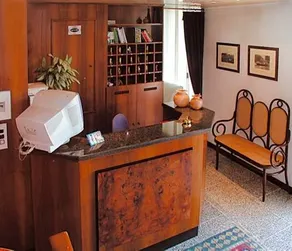 Hotel Aurora - Image 2