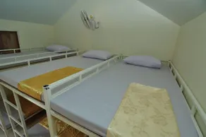 Blanco Dorm Room & Restaurant - Image 3