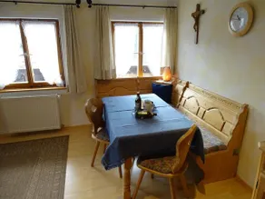 Ferienwohnung mit Terrasse, Garten und Grill | Bergblick - Image 4