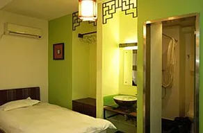 Walk In The West Lake Hostel - Image 3