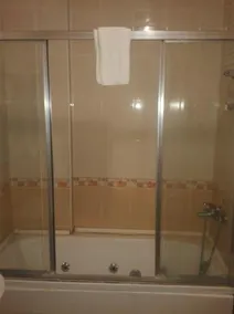 Örer Hotel - Image 4