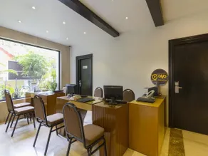 OYO Premium Koramangala Club - Image 2