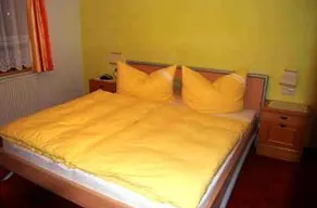 Double room, bath, toilet, balcony - Image 3
