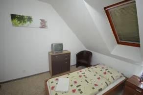 On Air Hotel - Image 5