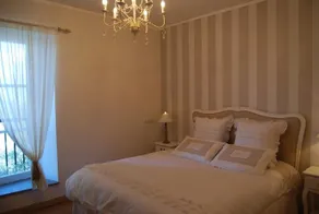 B&B H M - Image 4