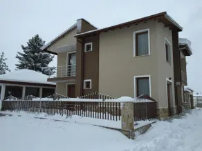 Twins Holiday Home - Image 2