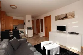 Appartment Eaux Vives 112 - Image 3