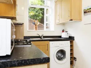 Veeve  1 Bed Garden Flat Bloom Park Road Fulham - Image 3