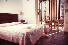 Hostal Central - Image 5