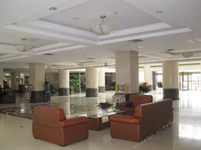 Grand Waterfall Hotel - Image 2