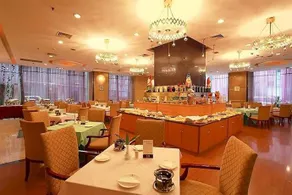 Jolly Hotel - Image 5