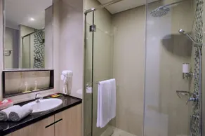 Ibis Styles Hotel Surabaya - Image 2