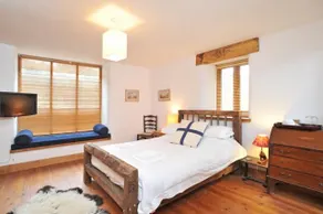 Longacre Bed and Breakfast - Image 4