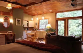 Sea Star Suites - Image 3
