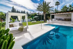 VM-Lyxury 4 bedroom villa with private pool - Image 1