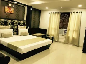 Morya Regency Hamidia Road - Image 5